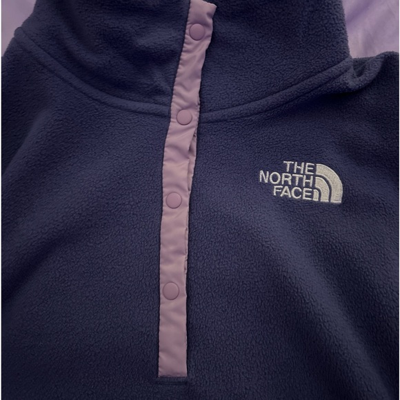 The North Face pink and purple quarter zip fleece with pockets 
:) - Picture 3 of 6
